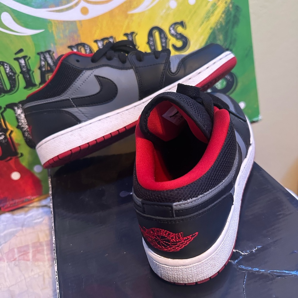 Nike air Jordan sneakers 👟 6Y